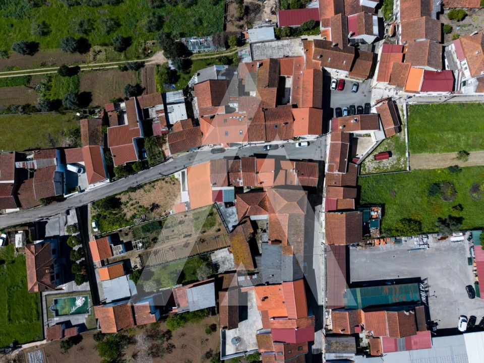 Prédio para Venda em Trouxemil e Torre de Vilela Foto 19