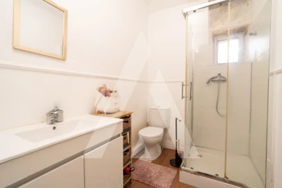 Prédio para Venda em Trouxemil e Torre de Vilela