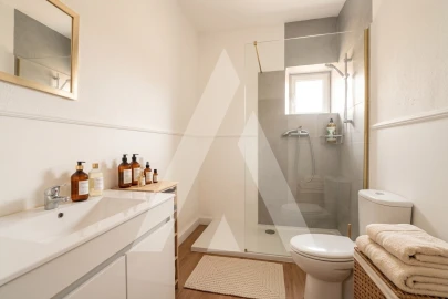 Prédio para Venda em Trouxemil e Torre de Vilela