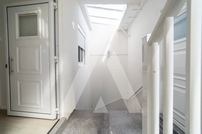 Prédio para Venda em Trouxemil e Torre de Vilela