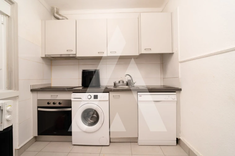 Prédio para Venda em Trouxemil e Torre de Vilela Foto 6