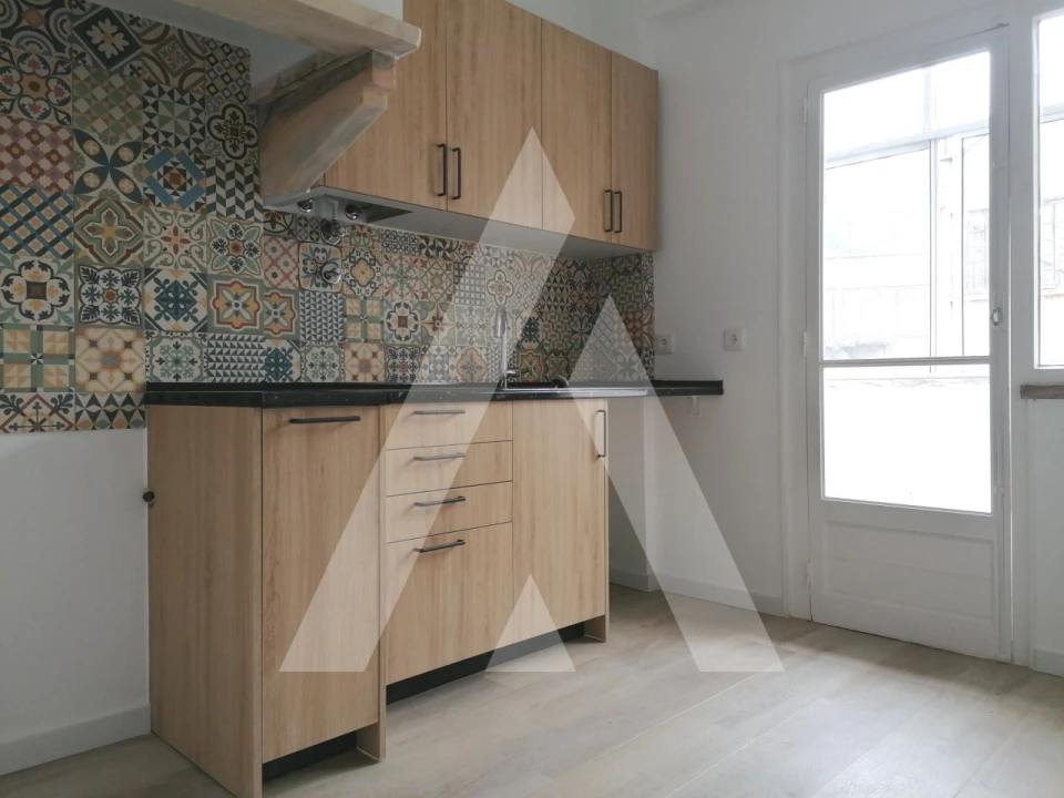 Apartamento T2 para Arrendamento em Alcantara Foto 2