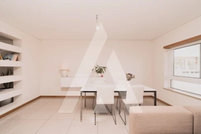 Apartamento T3 para Venda em Poiares (Santo Andre)