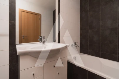 Apartamento T3 para Venda em Poiares (Santo Andre)