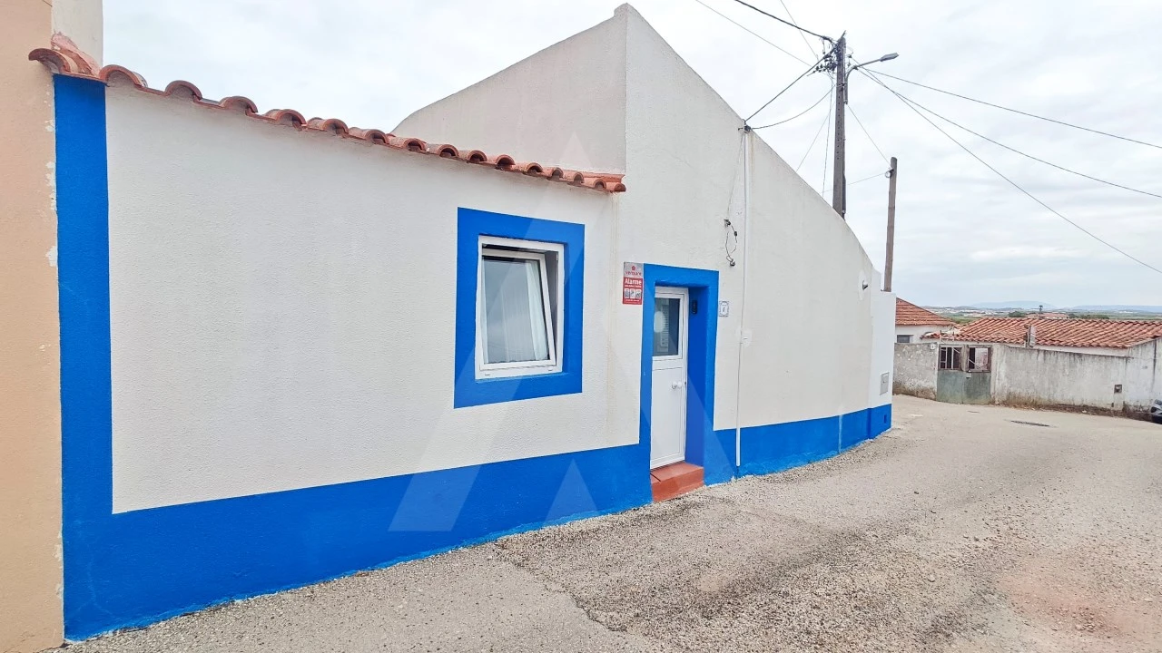Moradia T2 para Venda em São Pedro da Cadeira Foto 22