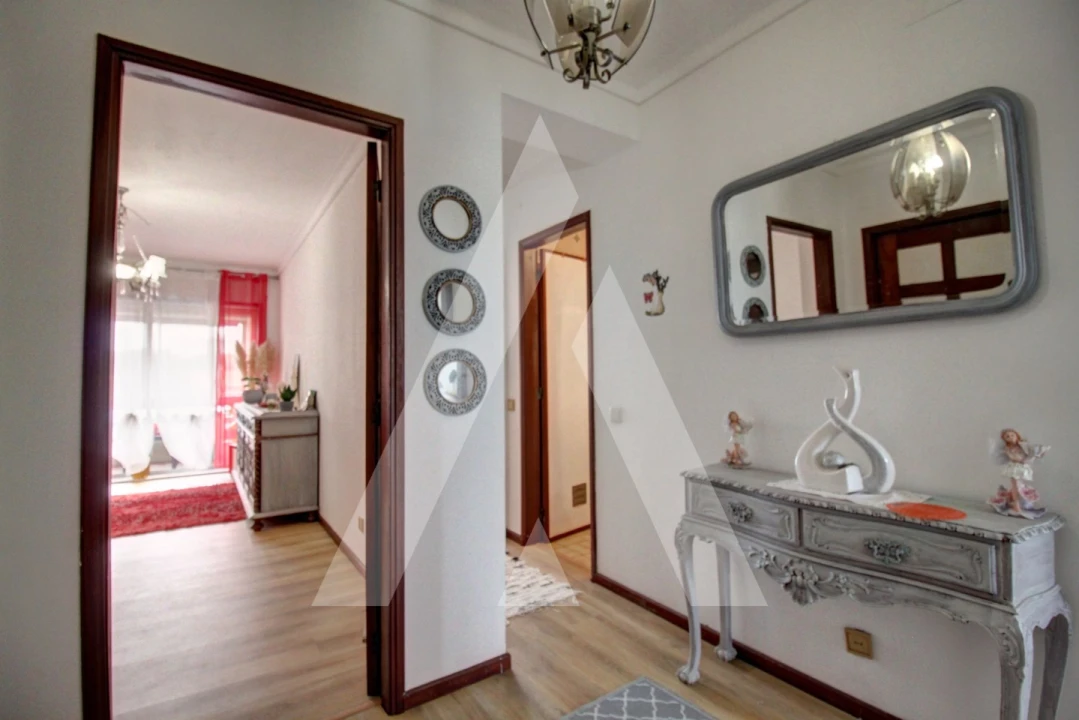 Apartamento T2 para Venda em Oliveira do Bairro Foto 7