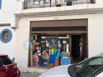 Loja para Arrendamento em Luz