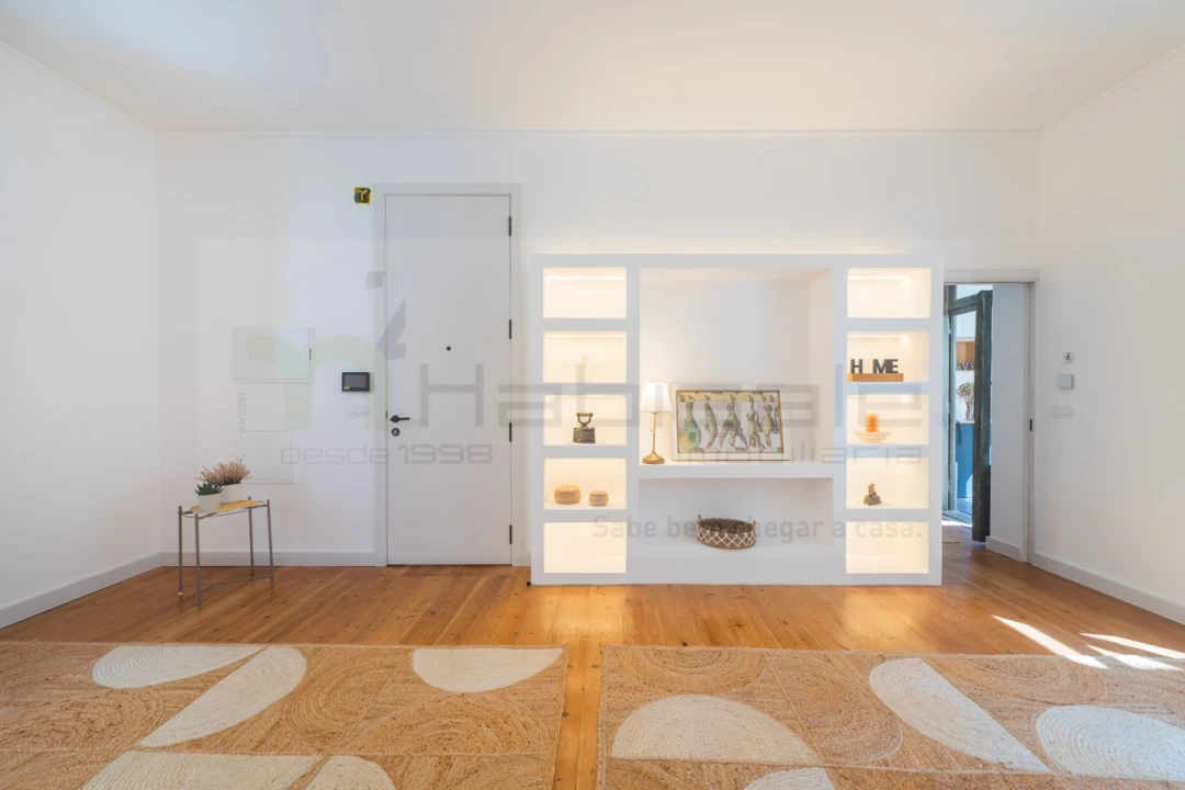 Apartamento T4 para Venda em Queluz e Belas Foto 4