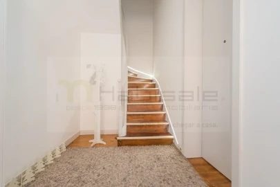 Apartamento T4 para Venda em Queluz e Belas