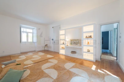 Apartamento T4 para Venda em Queluz e Belas