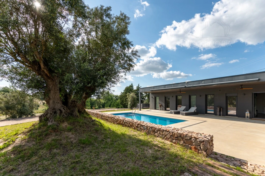 Quinta T6 para Venda em Nossa Senhora da Vila, Nossa Senhora do Bispo e Silveiras Foto 42