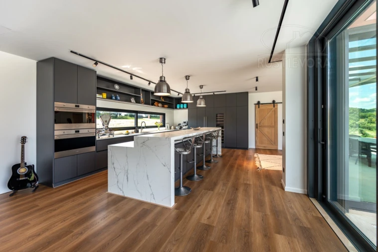 Quinta T6 para Venda em Nossa Senhora da Vila, Nossa Senhora do Bispo e Silveiras Foto 11