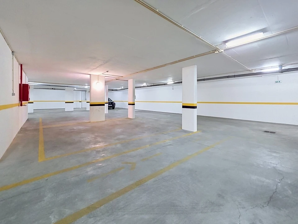 Apartamento T3 para Venda em Portimão Foto 40