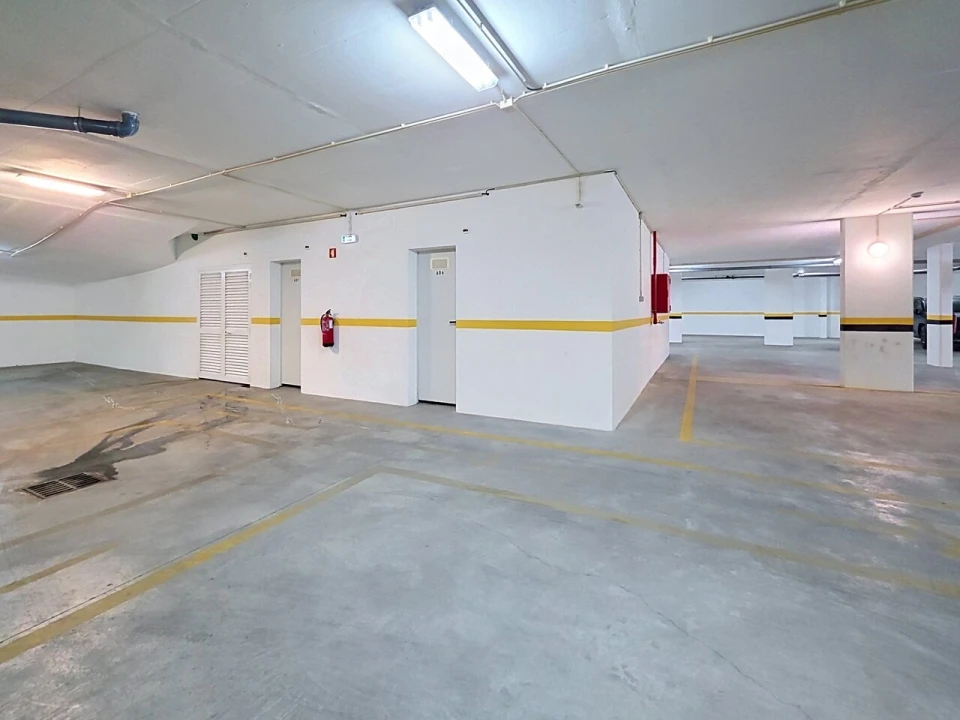 Apartamento T3 para Venda em Portimão Foto 44