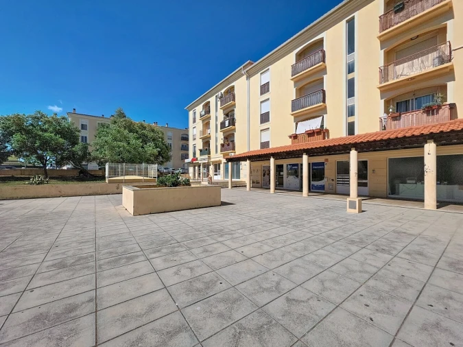 Apartamento T3 para Venda em Portimão Foto 26