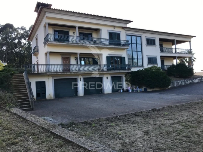 Moradia T7 para Venda em Bougado (São Martinho e Santiago) Foto 17