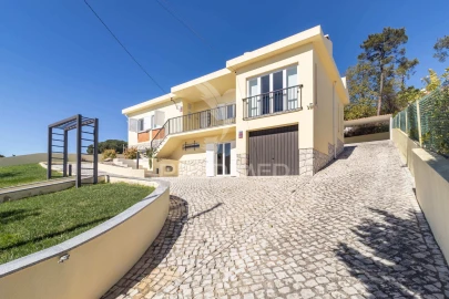 Moradia T7 para Venda em Sesimbra (Castelo)