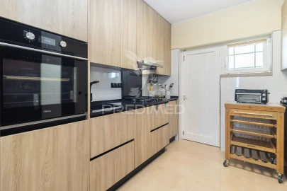 Moradia T7 para Venda em Sesimbra (Castelo)