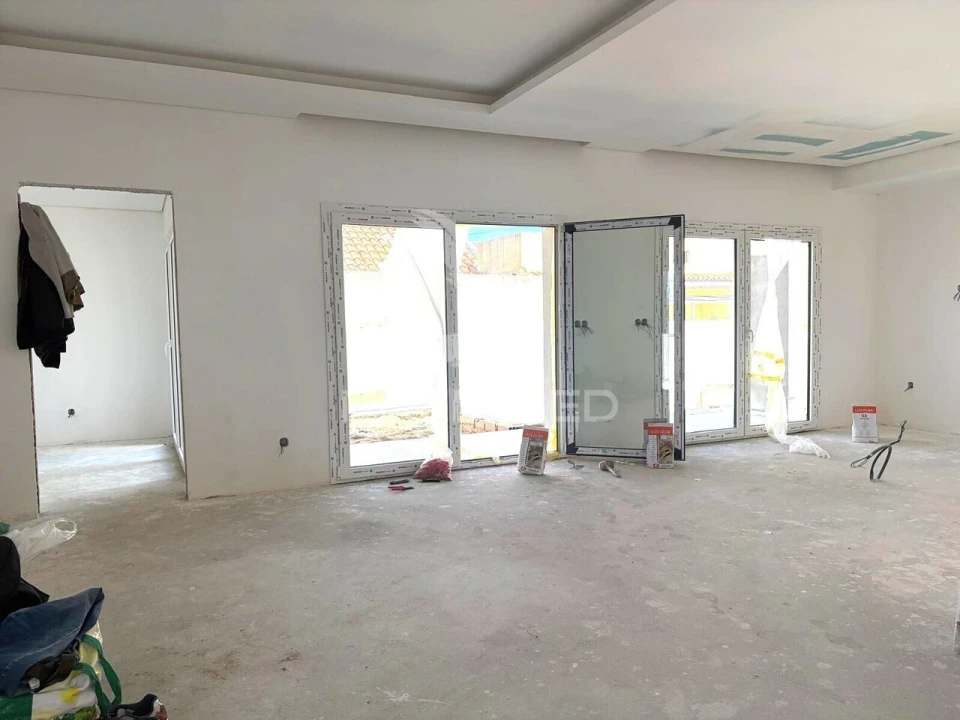 Moradia T3 para Venda em Fernao Ferro Foto 8