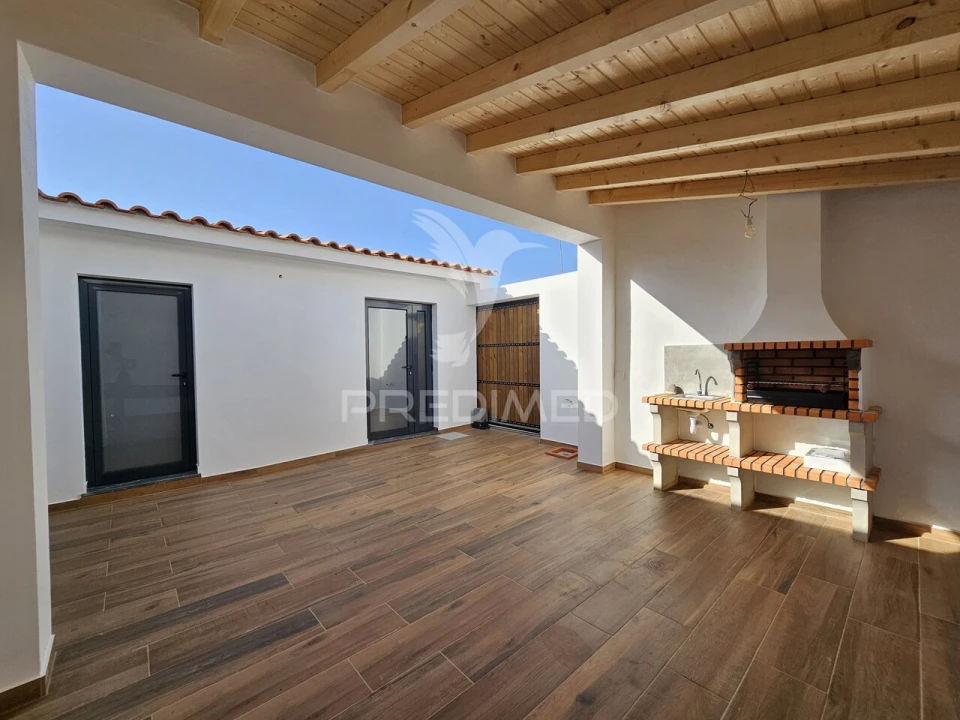 Moradia T2 para Venda em Entradas Foto 20