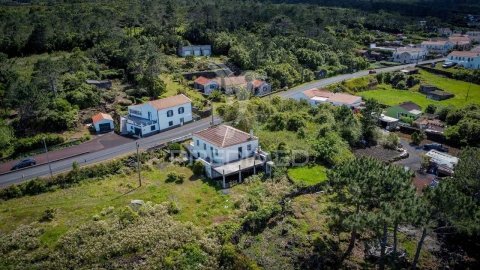 Moradia T3 para Venda em Santa Luzia