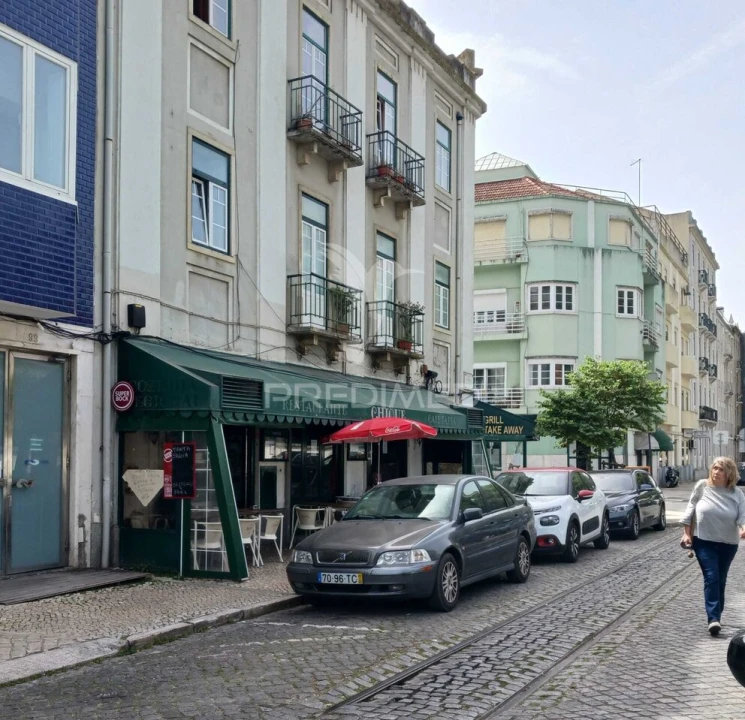 Loja para Trespasse em São Domingos de Benfica Foto 1