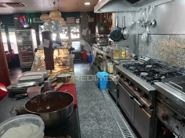 Loja para Trespasse em São Domingos de Benfica