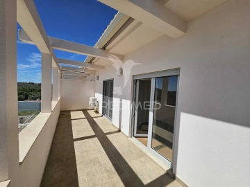 Moradia T4 para Venda em Assunção, Ajuda, Salvador e Santo Ildefonso
