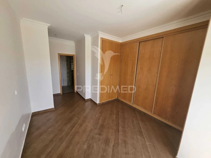 Moradia T4 para Venda em Assunção, Ajuda, Salvador e Santo Ildefonso Foto 33