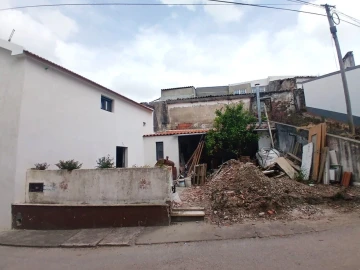 Moradia T2 para Venda em Freiria