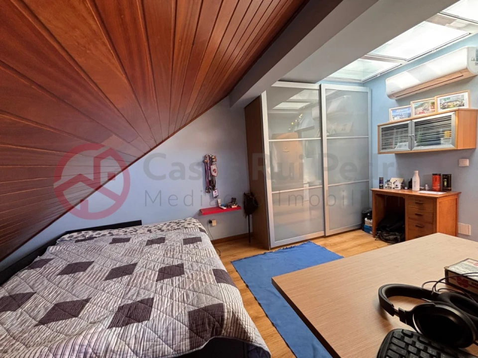 Moradia T5 para Venda em Laranjeiro e Feijó Foto 9