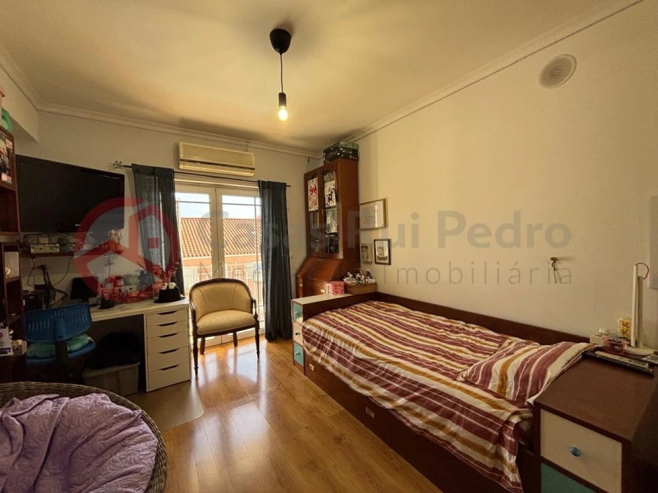 Moradia T5 para Venda em Laranjeiro e Feijó Foto 20