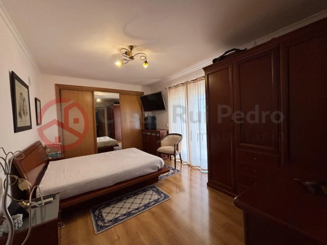 Moradia T5 para Venda em Laranjeiro e Feijó Foto 21