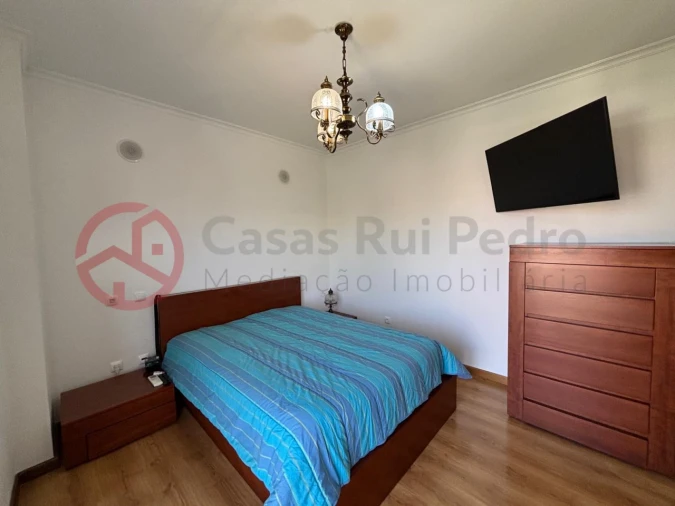 Moradia T5 para Venda em Laranjeiro e Feijó Foto 23