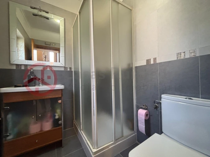 Moradia T5 para Venda em Laranjeiro e Feijó Foto 31