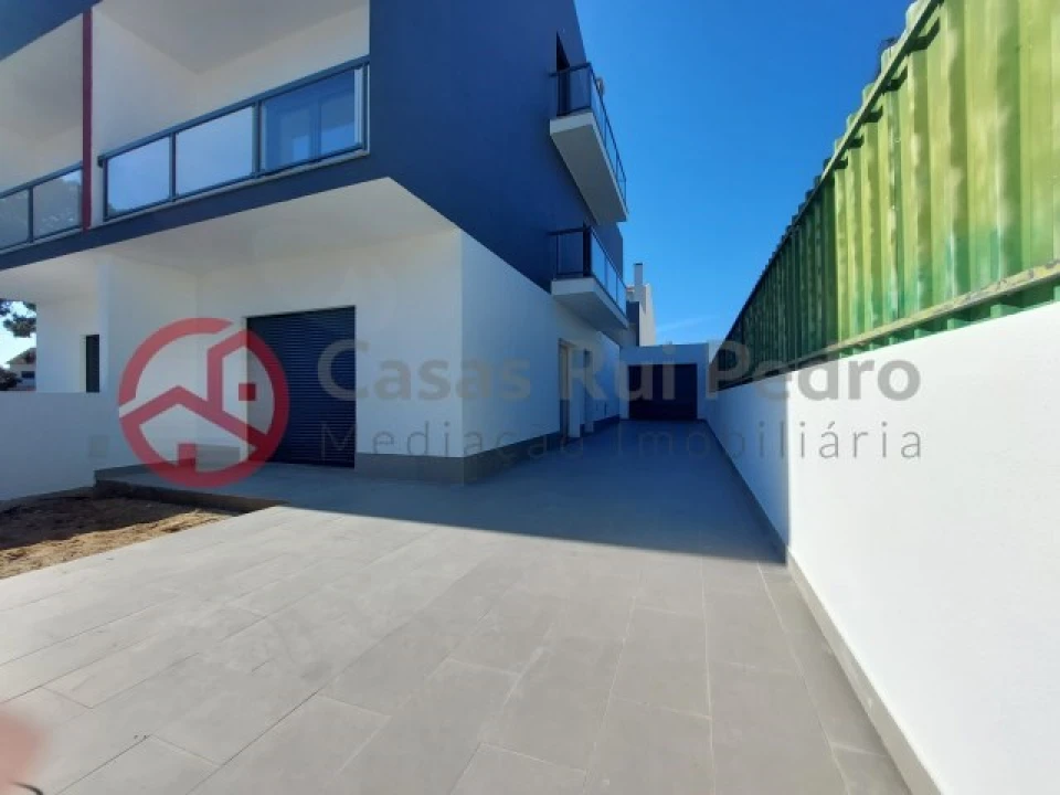 Moradia T3 para Venda em Quinta do Conde Foto 1
