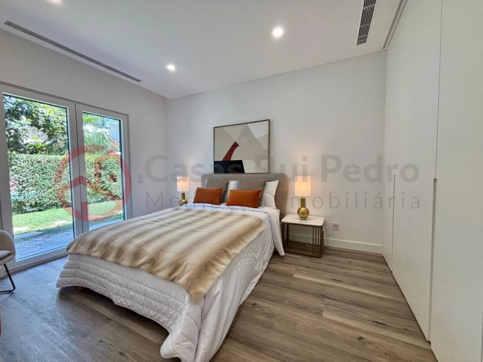 Moradia T4 para Venda em Charneca de Caparica e Sobreda Foto 46