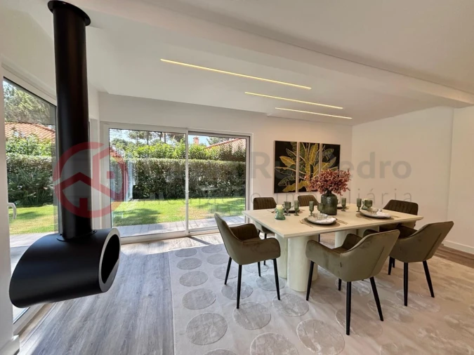 Moradia T4 para Venda em Charneca de Caparica e Sobreda Foto 28