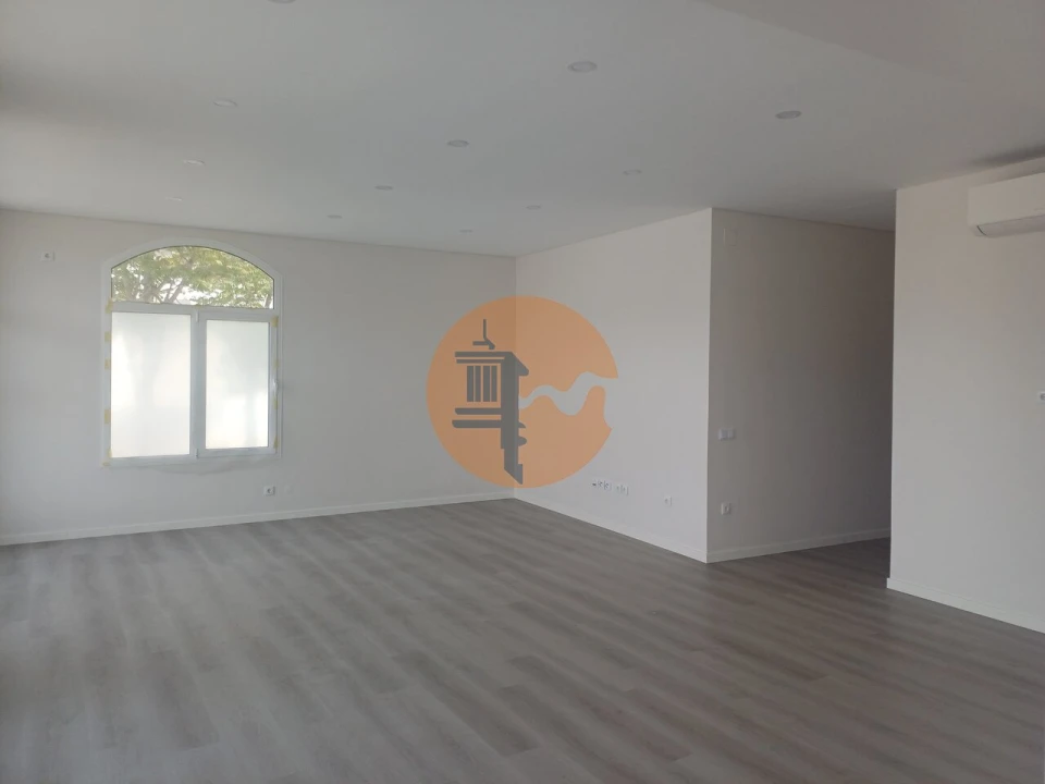 Apartamento T3 para Venda em Monte Gordo Foto 2