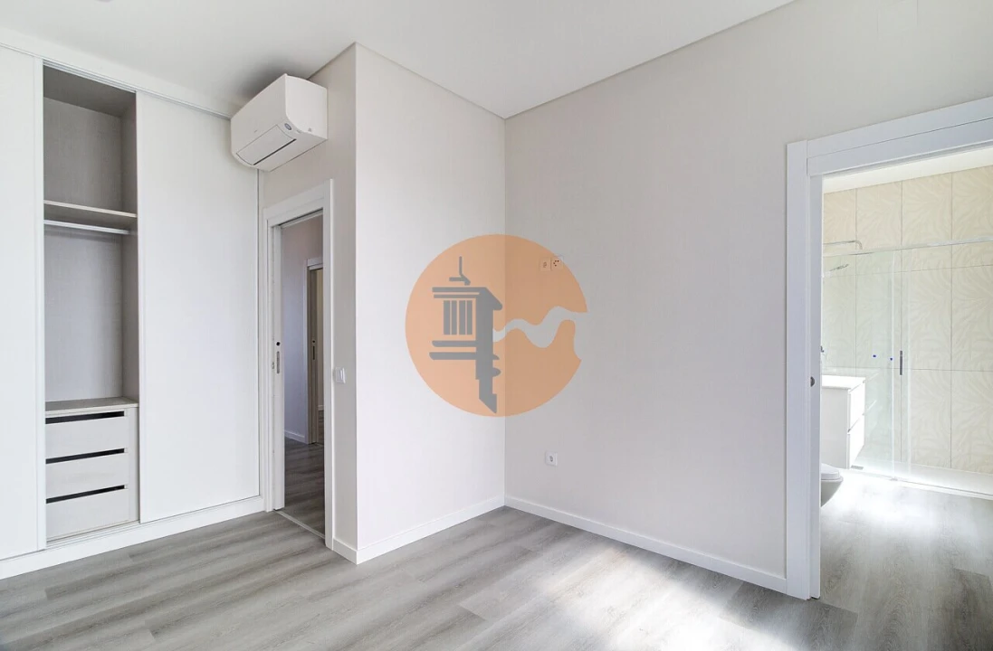 Apartamento T3 para Venda em Monte Gordo Foto 2