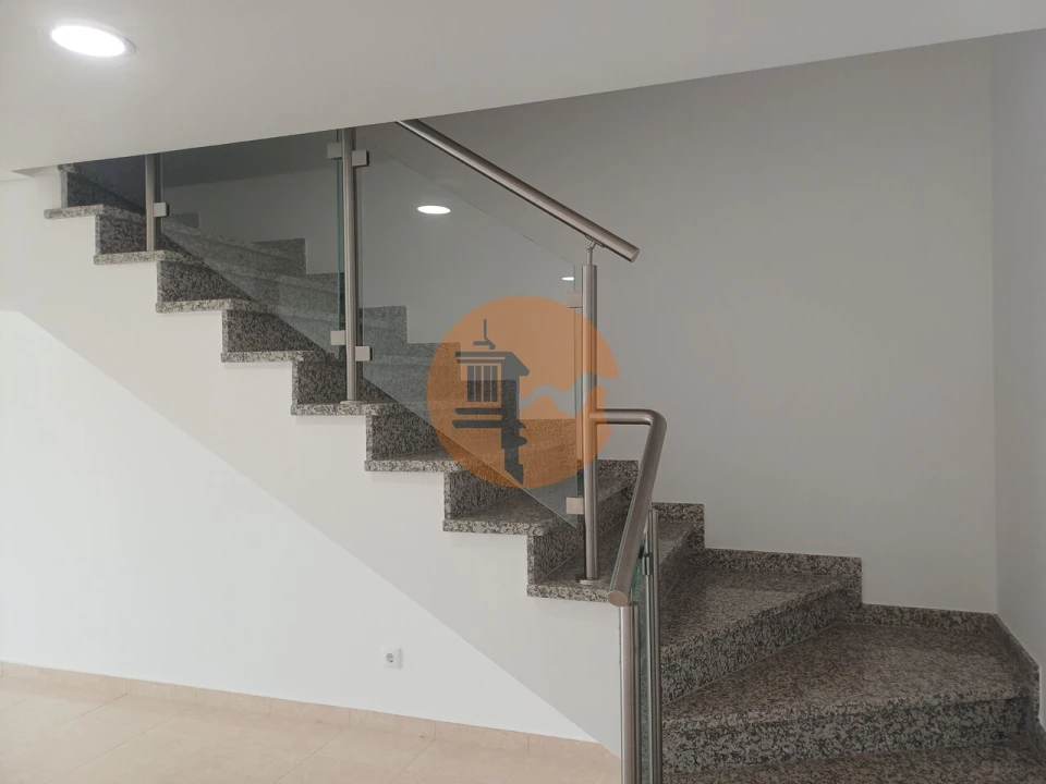 Moradia T3 para Venda em Altura Foto 8