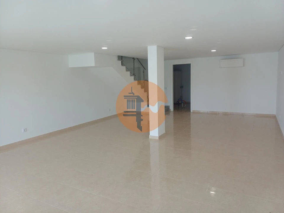 Moradia T3 para Venda em Altura Foto 2