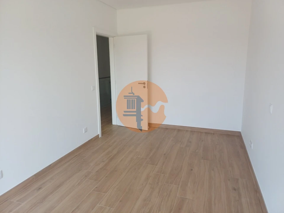 Moradia T3 para Venda em Altura Foto 25