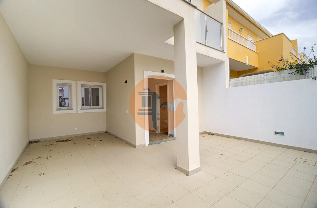 Moradia T3 para Venda em Altura Foto 4
