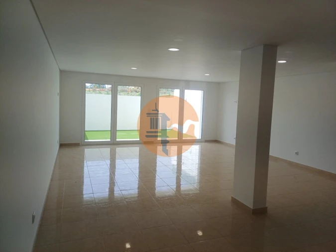 Moradia T3 para Venda em Altura Foto 9