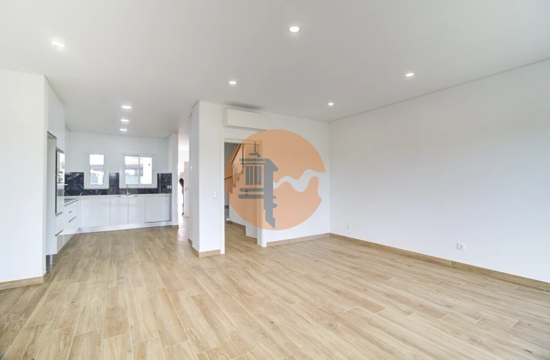 Moradia T3 para Venda em Altura Foto 14