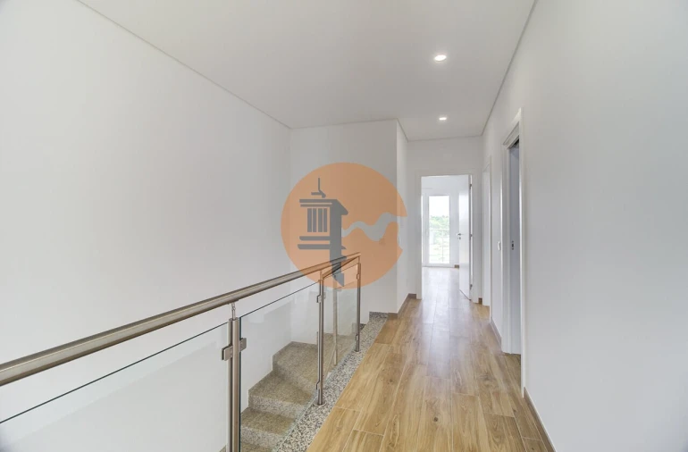 Moradia T3 para Venda em Altura Foto 35