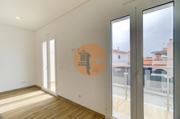 Moradia T3 para Venda em Altura Foto 39