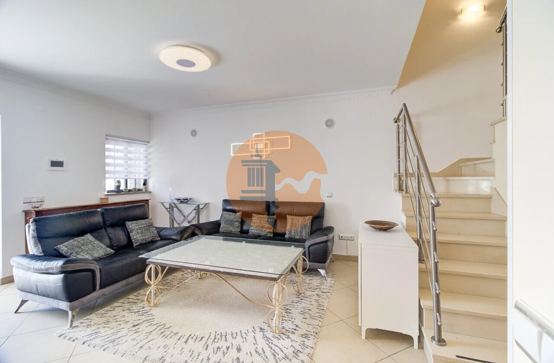 Moradia T5 para Venda em Vila Nova de Cacela Foto 5