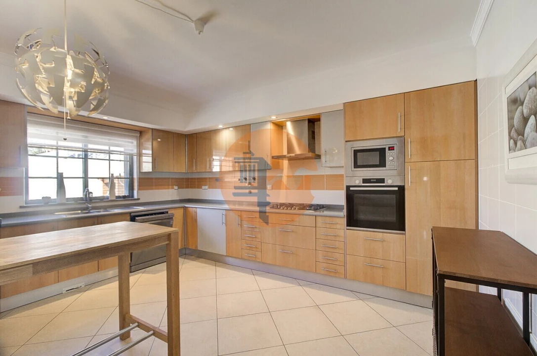 Moradia T5 para Venda em Vila Nova de Cacela Foto 13